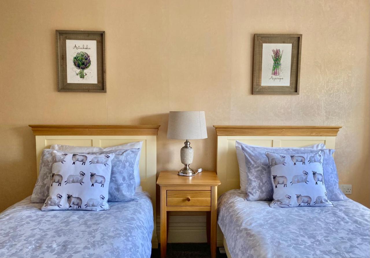 Bailey'S Court, Guest Accommodation พอร์ตาดาวน์ ภายนอก รูปภาพ